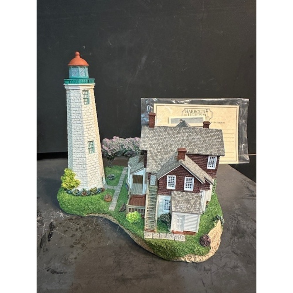 Harbour Lights Old Point Comfort‎ Virginia 244 Lighthouse Figurine 2000 COA Box